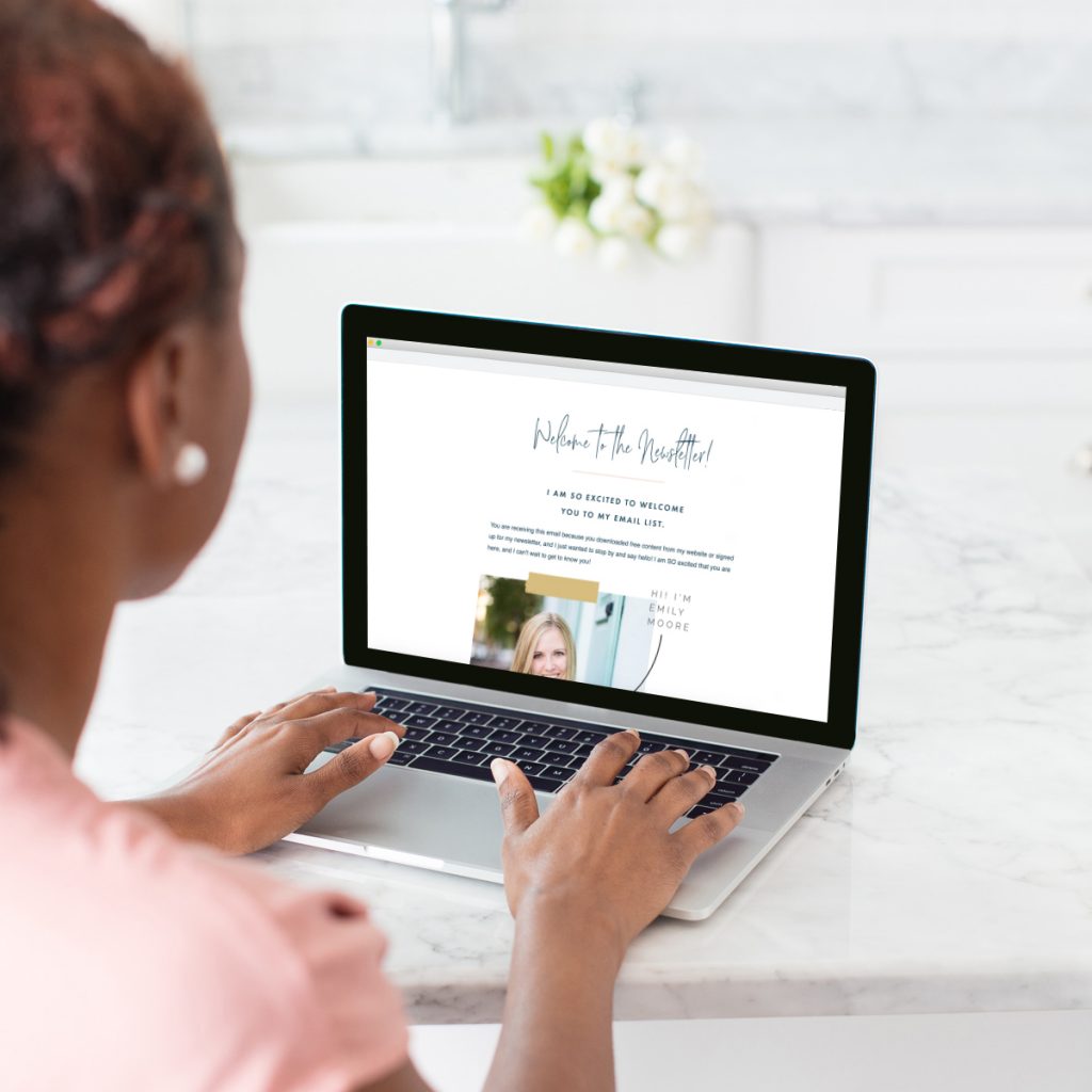 Why I Switched to Flodesk for Email Marketing | Emily Moore Boutique Photo Editor | Flodesk is an email marketing company that provides its users with an easy interface to design and send emails. They provide a handful of templates you can use, or you can design your own! The templates are stunning, and they are pretty much just click – drag – and drop!